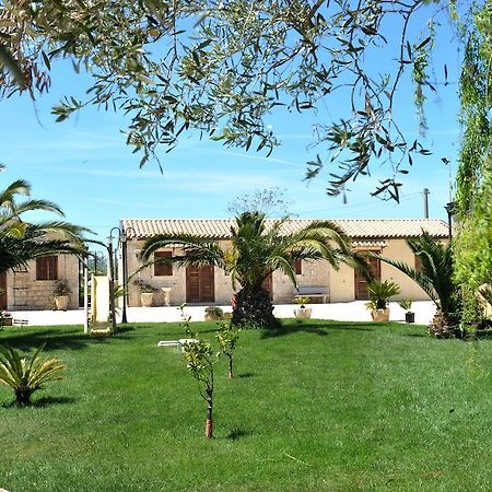 Oasi Di Cava Ispica Villa Pietre Nere San Zagaria Dış mekan fotoğraf