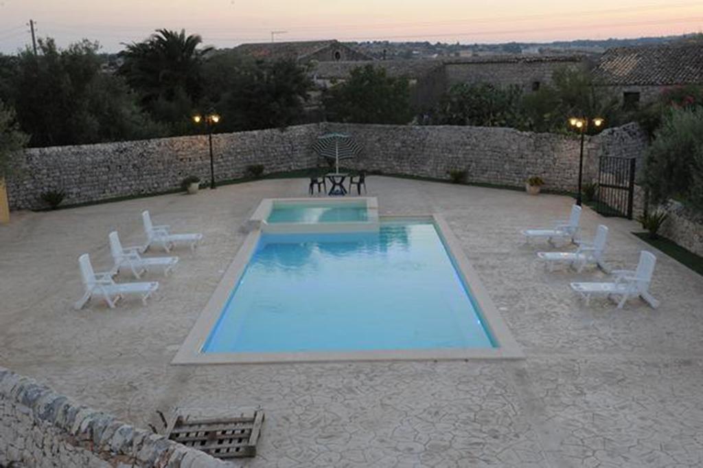 Oasi Di Cava Ispica Villa Pietre Nere San Zagaria Dış mekan fotoğraf